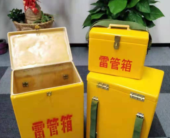 东郊镇玻璃钢雷管箱有哪些特点